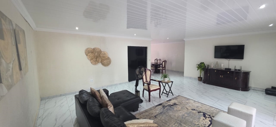 3 Bedroom Property for Sale in La Hoff North West